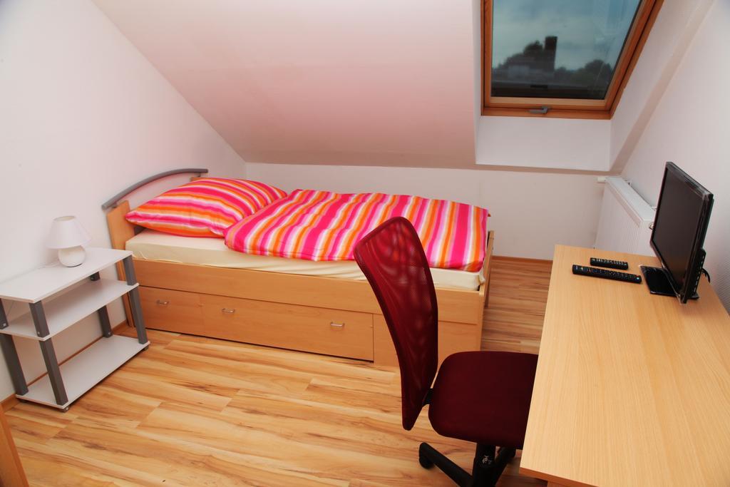 Pension Haus Kassel Fuldatal Экстерьер фото
